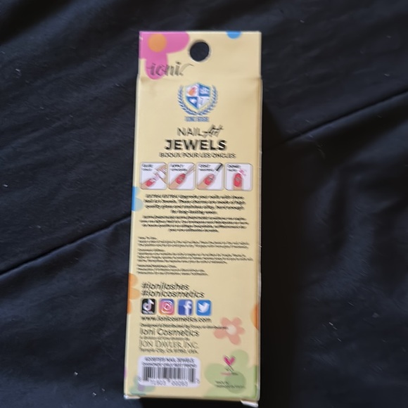 Nail Art Jewels - Picture 2 of 3